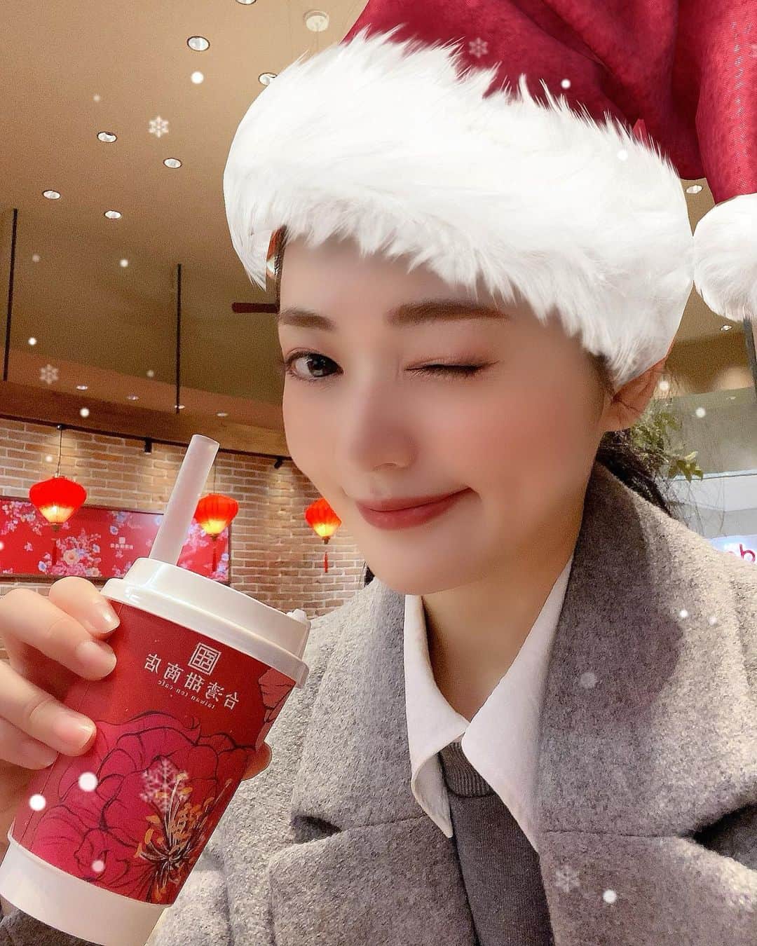山口愛実のインスタグラム：「仕事納めにタピった  タピオカミルクティーは台湾甜商店のホットが1番好き ホットだとタピオカがドゥルンドゥるんのドゥールドルになるの！騙されたと思って騙されてみて  明日からは大掃除やねん 🧋🧼🧋🧼🧋🧼🧋🧼🧋🧼🧋🧼」