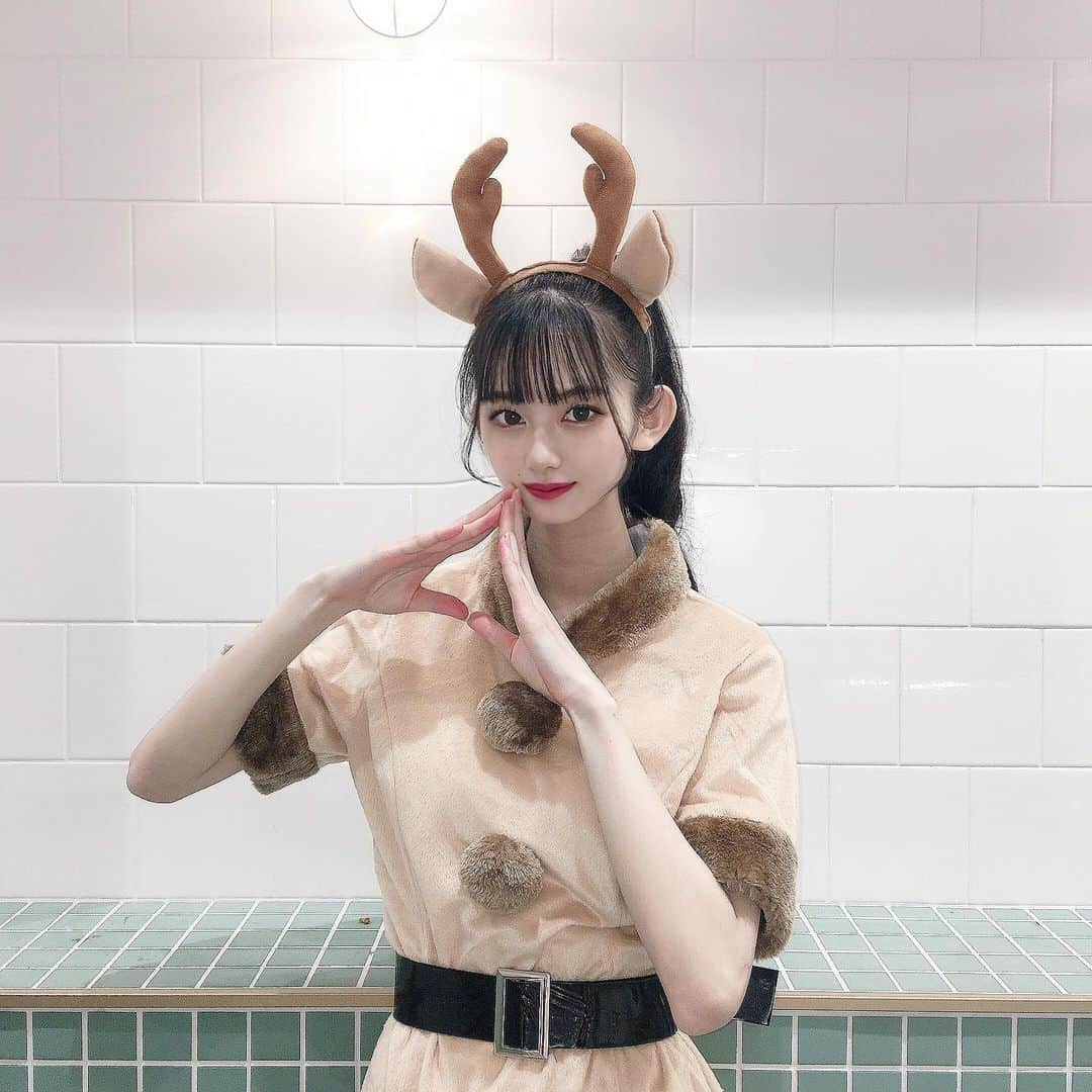 皆藤悠柚さんのインスタグラム写真 - (皆藤悠柚Instagram)「🎄✨Merry X'mas✨🎄 (1日遅れの) ・ ♥ ・ #トナカイコス #クリスマスコスプレ #クリスマス #メリークリスマス #メリクリ #新宿 #キキララ #高校生 #プラチナムクリスマス #jkの素敵な思い出 #merrychristmas #christmas #xmas #jk #fjk #followlike」12月26日 20時55分 - yuuyu_114