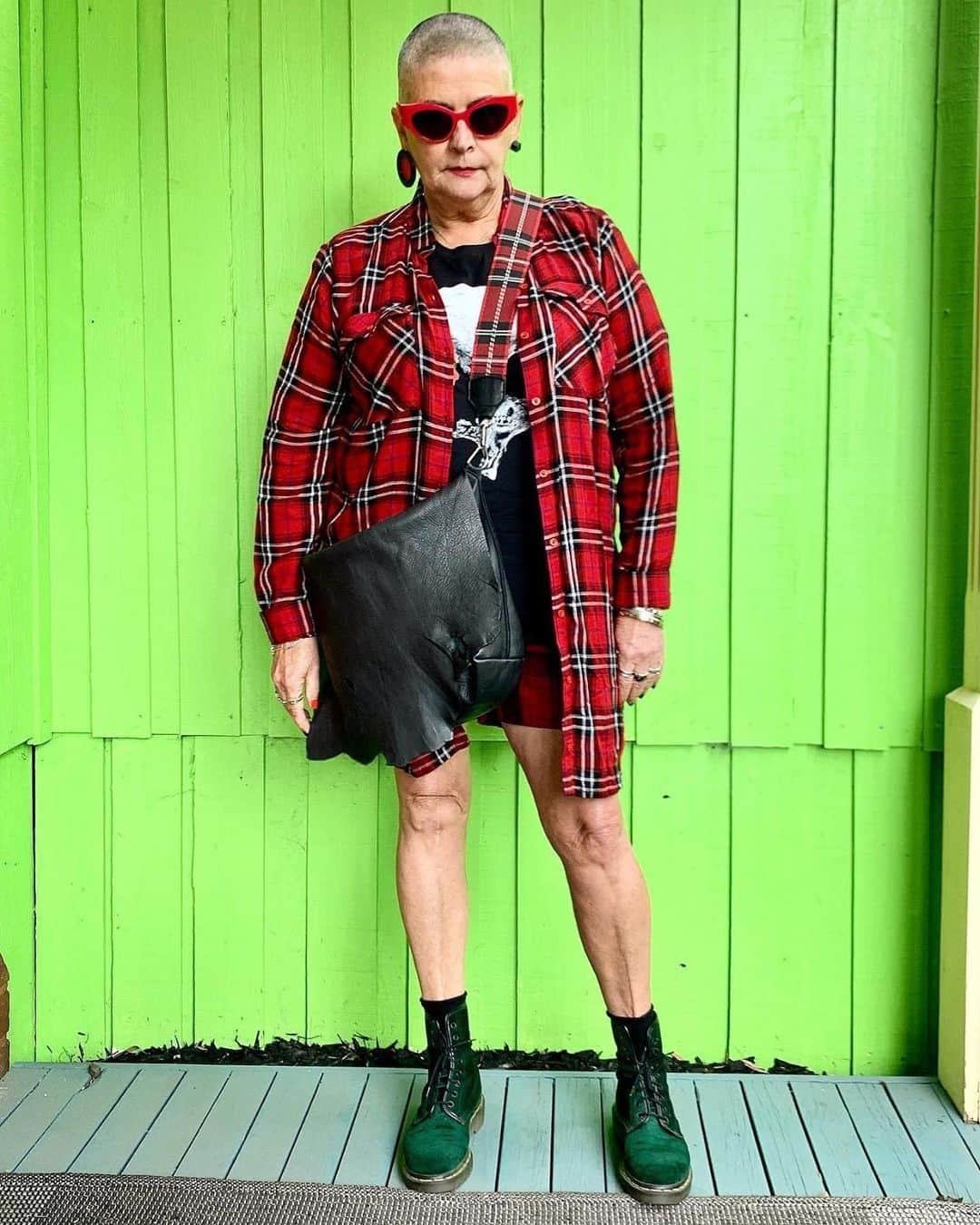 ドクターマーチンさんのインスタグラム写真 - (ドクターマーチンInstagram)「BEST OF 2020: #drmartensstyle  Even with fewer opportunities to showcase DM's style, the Docs community still managed to deliver unique #drmartensstyle looks across the globe. Swipe through to see some our favourites this year. More inspiration via the link in our bio.」12月26日 21時06分 - drmartensofficial