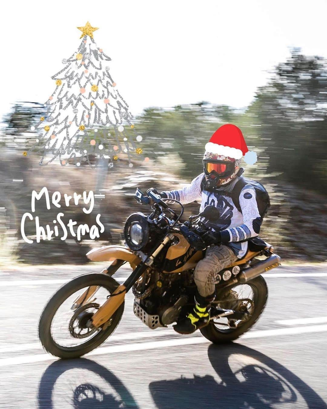 epidemic_motorsさんのインスタグラム写真 - (epidemic_motorsInstagram)「🎄❤️ Merry Christmas 2020 guys❤️🎄  - @deangelis_gio  - Photo by @gotzgoppert  - #merrychristmas #enduro #motocross #oldschool」12月26日 21時16分 - epidemic_motors