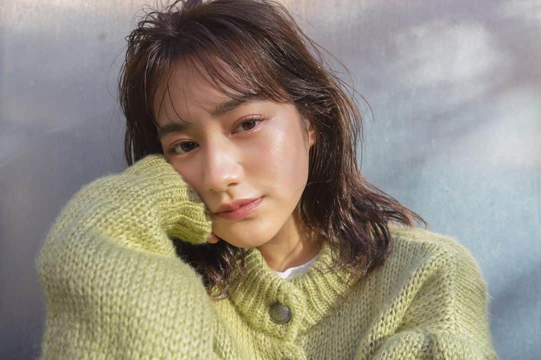 カワシリアツシのインスタグラム：「hair & make🔥」