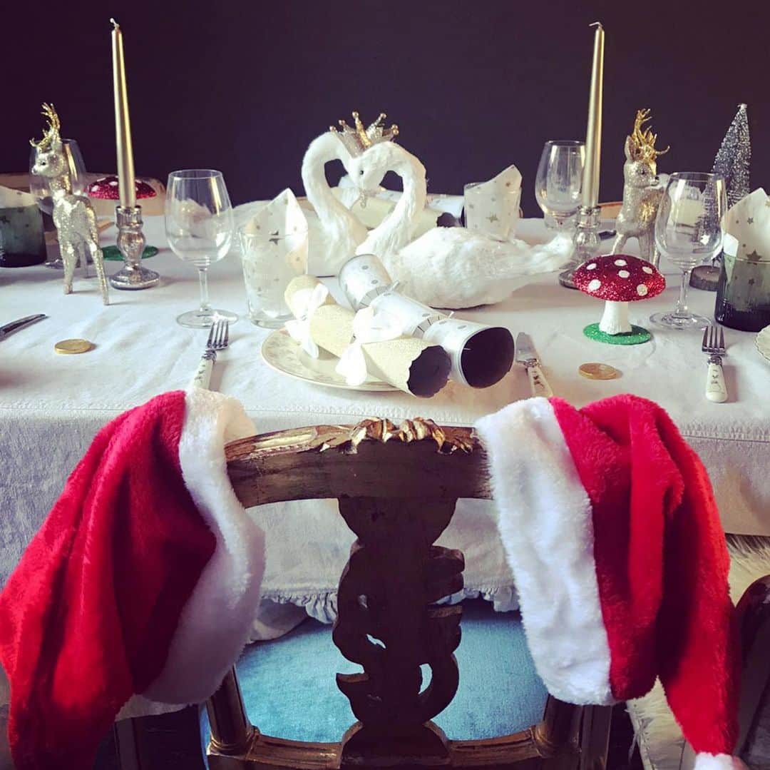 デイジー・ロウのインスタグラム：「Merry Christmas ♥️🎄♥️」