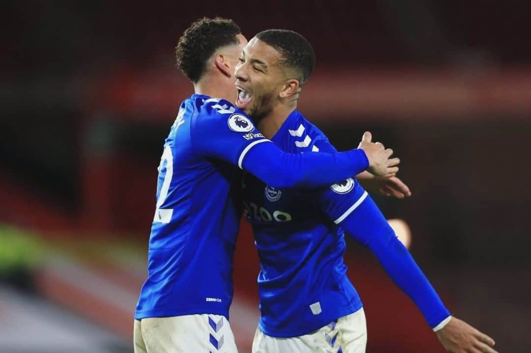 メイソン・ホールゲイトのインスタグラム：「Boxing Day 3 points💙 @everton  #coyb」