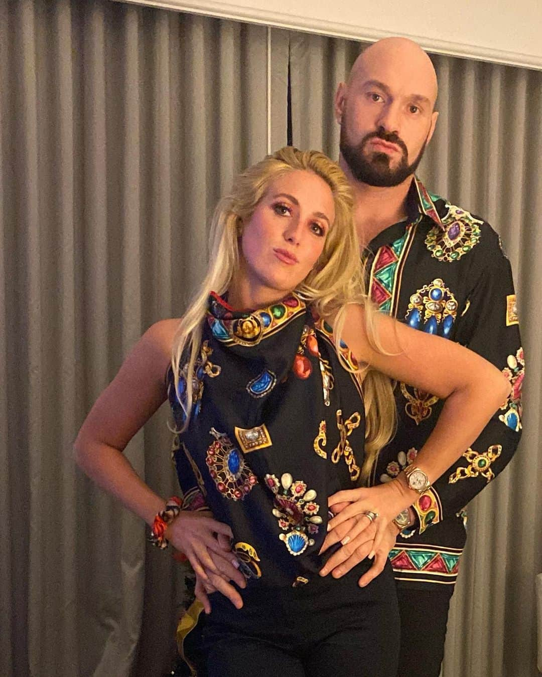 タイソン・フューリーさんのインスタグラム写真 - (タイソン・フューリーInstagram)「Date Night with @parisfury1 #versace」12月27日 8時55分 - tysonfury