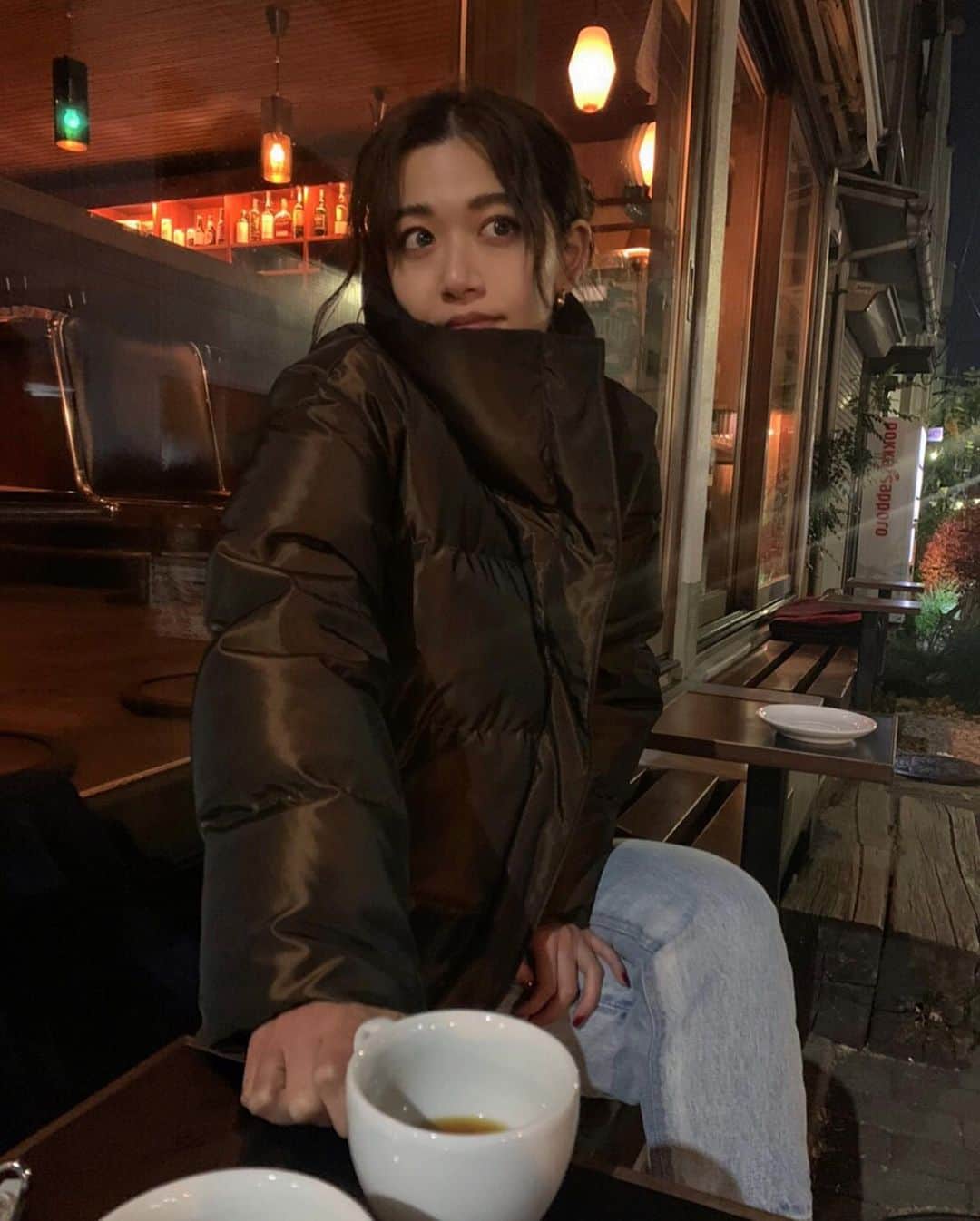 LISAのインスタグラム：「初めて行くカフェでゆっくりコーヒー飲んで帰宅する幸せ☕️💭 #2020#仕事納め」