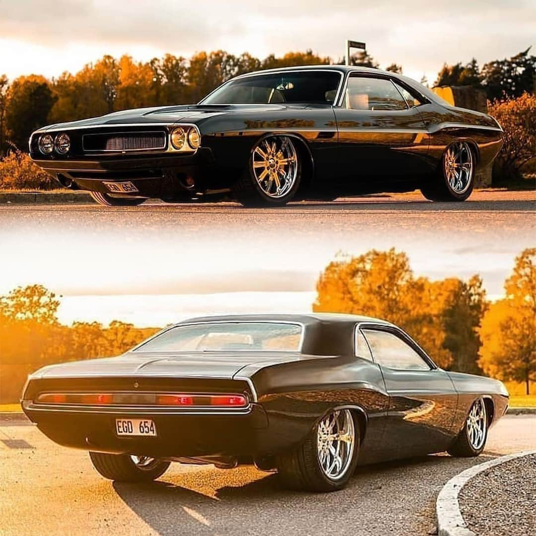 Classics Dailyさんのインスタグラム写真 - (Classics DailyInstagram)「#ClassicsFeature _____ 1970 Dodge Challenger owned by @peterholmert _____ #classiccar #musclecar #americanmuscle #hotrod #protouring #prostreet #restomod #classicsdaily #streetrod #streetcar #customcar #hotrods #streetrods #dodge #challenger #rt #hemi #mopar #70challenger #1970challenger」12月27日 1時01分 - classicsdaily