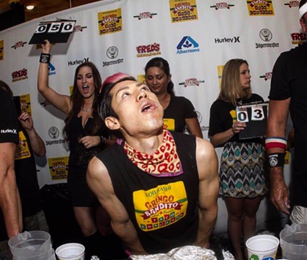 小林尊のインスタグラム：「第一回タコス大会 THROWing BACK tacos @gringobandito #throwback」