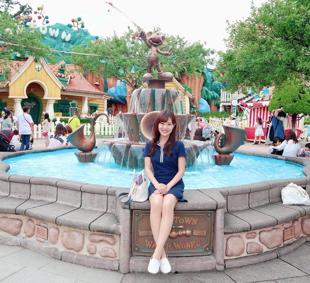 肥田佳菜子のインスタグラム：「今年のディズニー🏰🌊 #ディズニー #disney #ディズニーランド #disneyland #ディズニーシー #disneysea #ブルーバイユーレストラン  #スイートタイムセレクション #ディズニースイーツ #クリスタルパレスレストラン #ソアリン #ミッキー #キャラグリ」