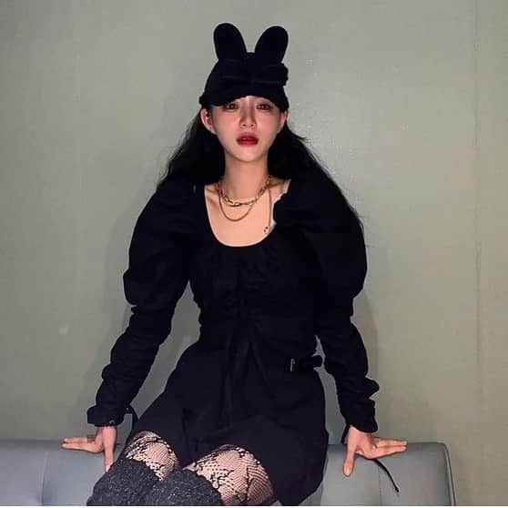 バーンストックスピアーズのインスタグラム：「Love this picture. ❤️ Thank you @joonzoo and Happy Christmas.」