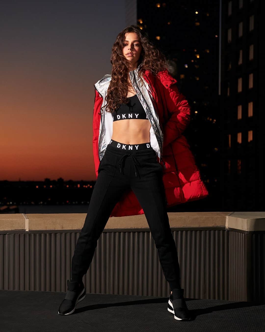 DKNYのインスタグラム：「Chill zone: tap to shop the #DKNY Sport look. #DKNYSTATEOFMIND」