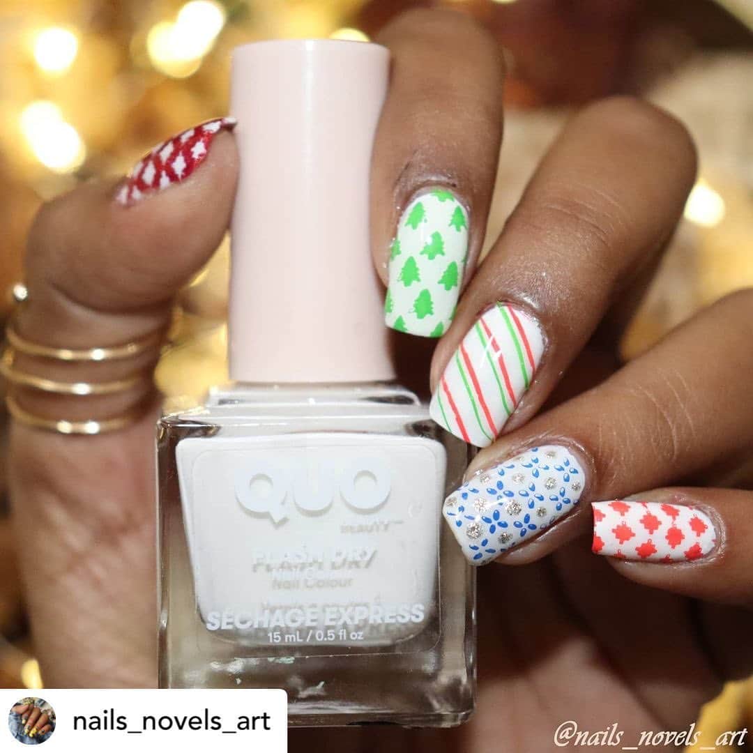Nail Designsさんのインスタグラム写真 - (Nail DesignsInstagram)「Credit • @nails_novels_art Wrapping paper Mani!!! 🎁💝🎄 . . Products used: @holotaco Peely Base Coat Quo beauty Boo @whatsupnails Jay for a Day @whatsupnails Nip it in the Bud @whatsupnails Floral Correlation @linanailartsupplies Diamond Sealer . . . #wrappingpaper #christmasnails #christmas #christmastheme #stampingnailart #stampingnails #redgreenwhite #christmascolors #glamnailschallenge #nailswithigfriends #nailsnailsnails #nailsofinsta #nailsoninstagram #instanails #nailsonfleek #nailsonpoint #nailitdaily #nailspafeature #featurednailart #weloveyournailart #nailswagpromote #alwaystimefornails #nailfeaturesbythedozen #nailsfordayz1 #feature_my_mani #nailsgallery1」12月27日 2時18分 - nailartfeature