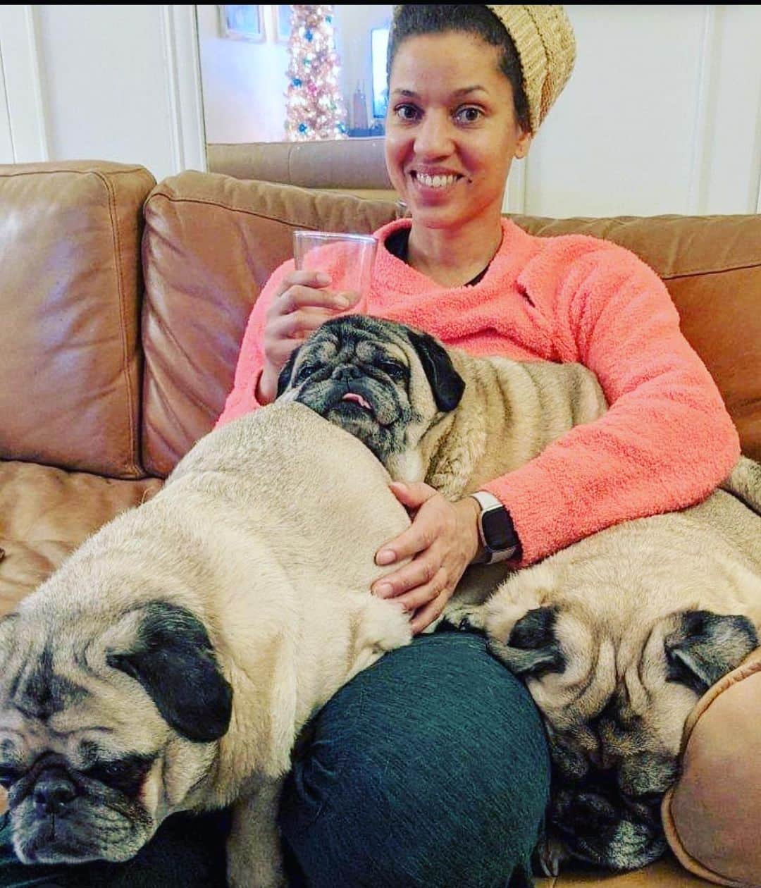 pugsofinstagramさんのインスタグラム写真 - (pugsofinstagramInstagram)「This is my idea of a good time. The only risk here is breaking Pug Rule No. 1. This rule prohibits one from moving or standing once seated under or next to resting or sleeping pugs. @thespicy1 is clearly a professional. You will notice she’s holding a beverage which indicates she has excellent bladder control.  #pugsofinstagram」12月27日 2時51分 - pugsofinstagram