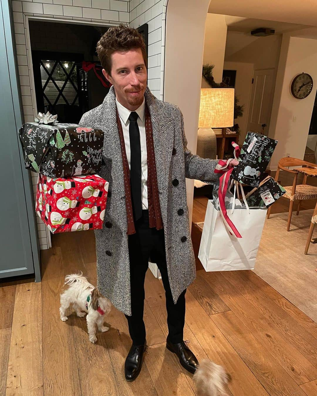 ショーン・ホワイトさんのインスタグラム写真 - (ショーン・ホワイトInstagram)「Happy holidays everyone!」12月27日 2時57分 - shaunwhite