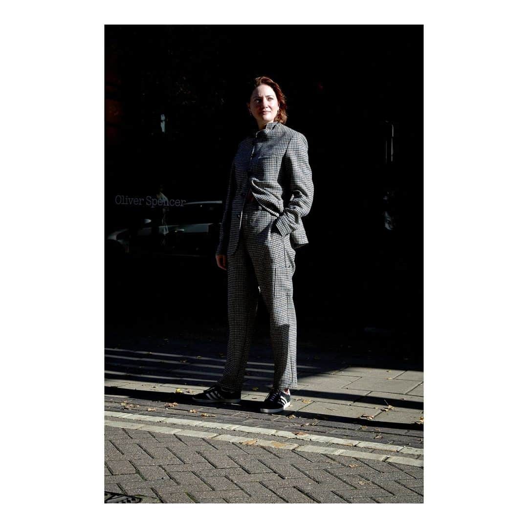 のインスタグラム：「We were hoping to start the New Year as we mean to go on with a good old knees-up at @noblerotbar but it looks like we'll have to wait a bit. So here's the lovely, talented Noble Rot Manager Paisley Kennett basking in the sun in our Wickham Oatmeal tailoring. ❤️🍇🍷」