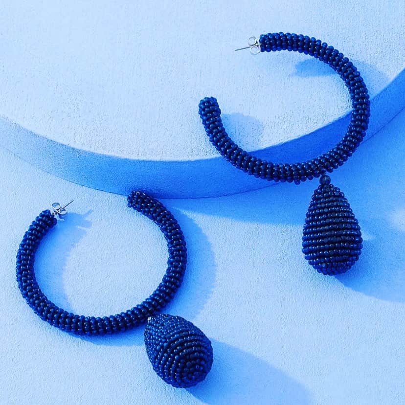 サッチン+バビのインスタグラム：「The Ava is an oversized hoop with allover hand beaded embellishment and tear-drop dangle.」