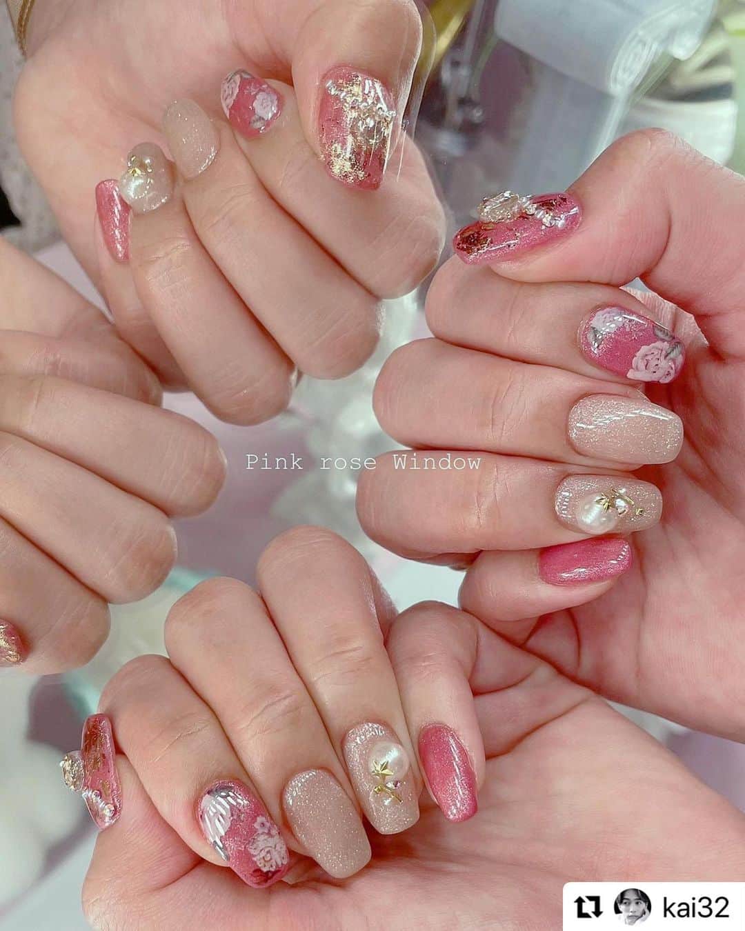 initygel_officialのインスタグラム：「東京都渋谷区原宿 Pink rose Window Kai先生💖 @kai32   人気モデルのさらちゃんにリッチパールとスパークリーコレクションを使用したとっても可愛い作品を💕💕 嬉しいです🥺  Kai先生今回もありがとうございました💅 #Repost @kai32 with @make_repost ・・・ . 𝑅𝑜𝓈𝑒 𝓅𝒾𝓃𝓀🥀 . @saracchidayo さらちゃんのnew nail♡ ローズカラーが可愛かった💭 . 使用カラーは　@initygel_official の Rich PEARL の05P と Sparkly collectionの04Gを使用しました🎀 オススメ！ . . #pinkrosewindow #pink_rose_window」
