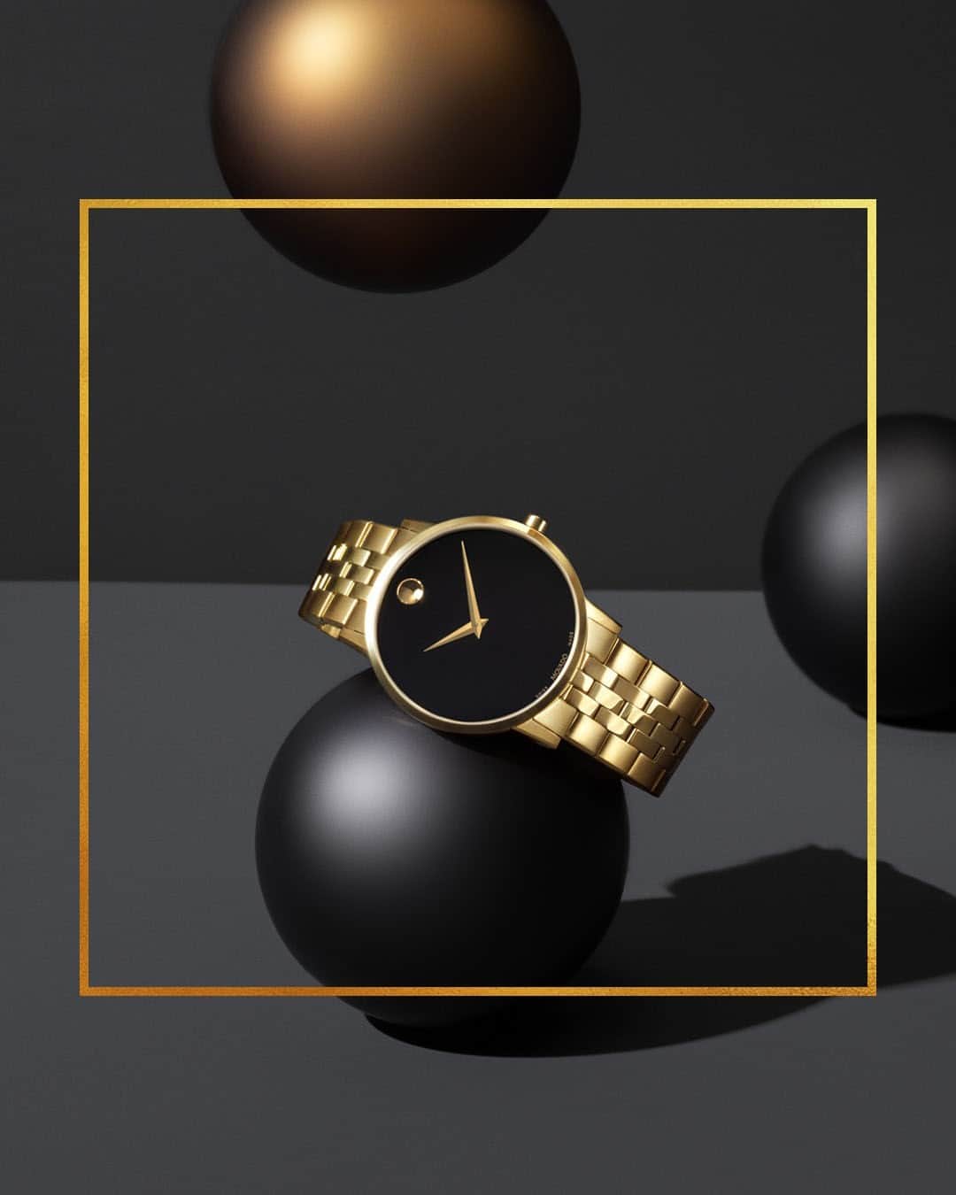 モバードのインスタグラム：「Share the gift of iconic design. #MuseumClassic」