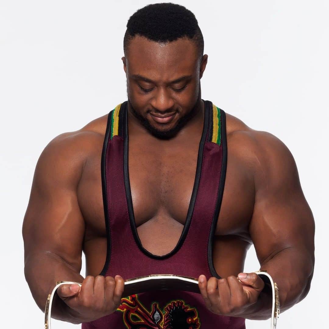 WWEさんのインスタグラム写真 - (WWEInstagram)「Then ➡️ Now  7 years later, @wwebige is #ICChampion once again! #AndNew #SmackDown」12月27日 5時10分 - wwe