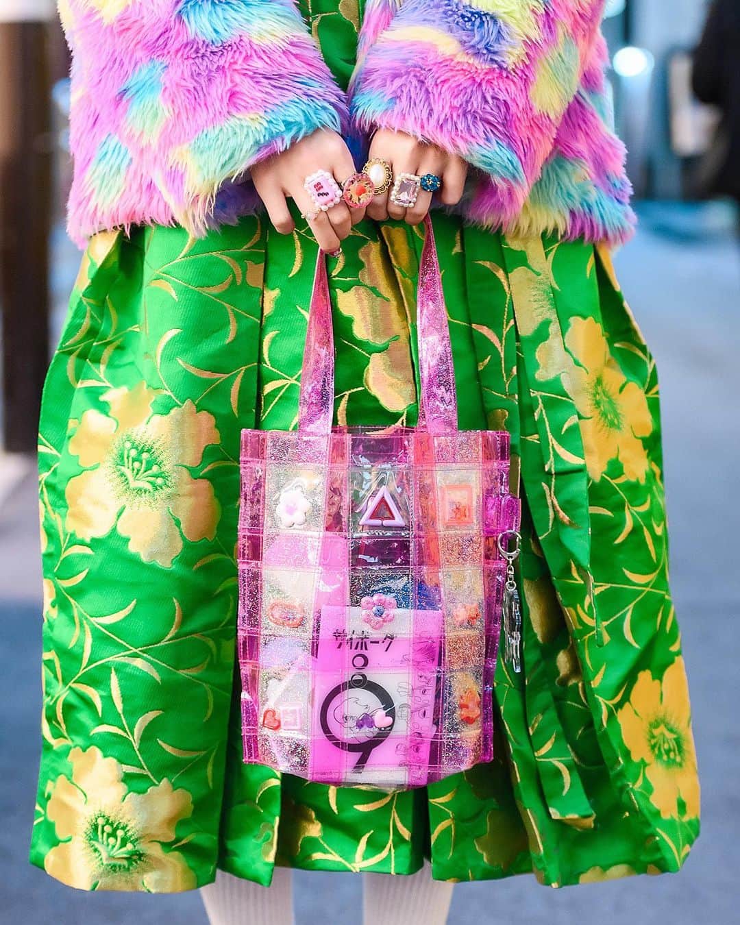 Harajuku Japanさんのインスタグラム写真 - (Harajuku JapanInstagram)「Spinns clothing shop staffer @Bakimero on the street in Harajuku wearing a ACDC Rag fuzzy jacket, a Romantic Standard shirt, Spinns bow top, vintage floral Japanese hakama style pants, a Yuriko Eto bag, WC dragon shoes, and accessories from Decotoland, Sugar Me and Charlem.」12月27日 5時14分 - tokyofashion