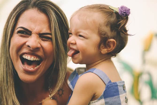 Chay Suedeさんのインスタグラム写真 - (Chay SuedeInstagram)「aniversário de um ano da quinquinha, minha benção, minha alegria. sua vida pertence a Deus, meu amor, desde a barriga da mamãe, quão grande é o amor que ele expressa através de você, minha filha. te amo! feliz aniversário!  @comemorepequi @estudiobarbarella」12月27日 5時15分 - chay