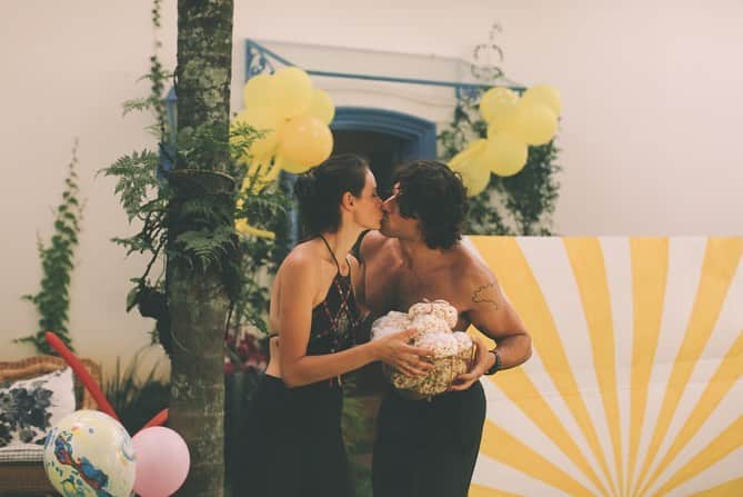 Chay Suedeさんのインスタグラム写真 - (Chay SuedeInstagram)「aniversário de um ano da quinquinha, minha benção, minha alegria. sua vida pertence a Deus, meu amor, desde a barriga da mamãe, quão grande é o amor que ele expressa através de você, minha filha. te amo! feliz aniversário!  @comemorepequi @estudiobarbarella」12月27日 5時15分 - chay