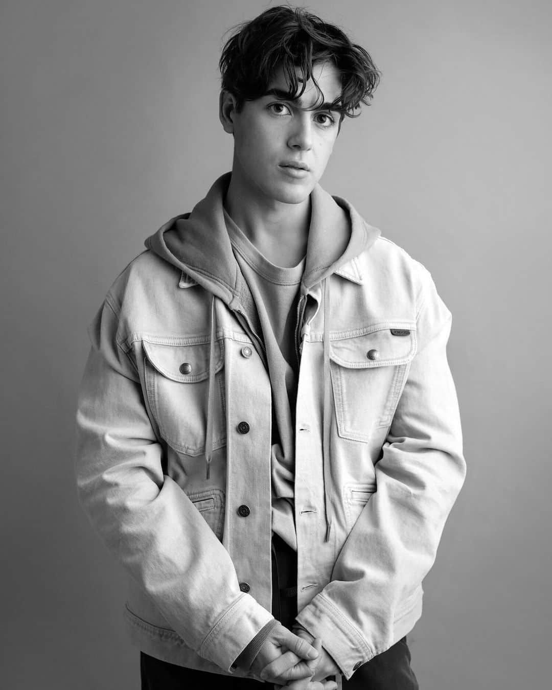 のインスタグラム：「ACTOR SPOTLIGHT: Our latest with #BrennanClost from @Netflix’s recent #TinyPrettyThings - full interview online. #LinkinBio」