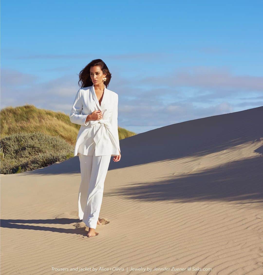 ドナ・フェルドマンのインスタグラム：「Repeat after me. . “I’m about to walk into the greatest year of my life”」