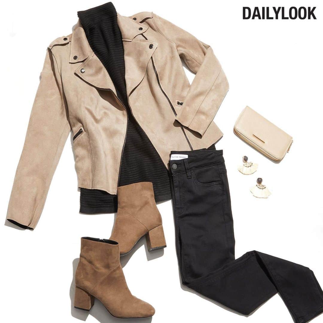 DAILYLOOKのインスタグラム：「New year, new style! ✨ Our stylists can help you refresh your look for 2021! (link in bio to get styled)」