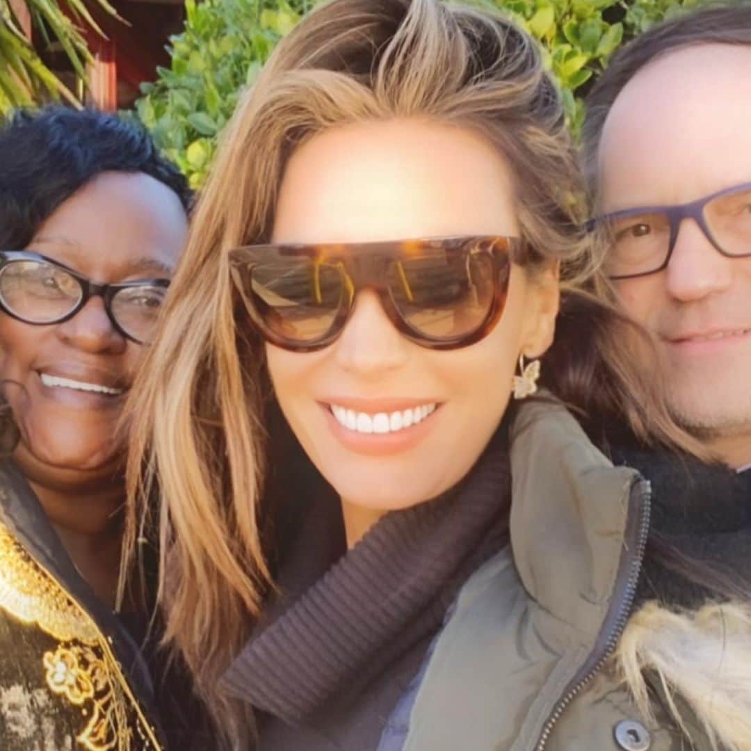 のインスタグラム：「Boxing 🥊 Day with family and friends xo, Yoanna #love#lunch」