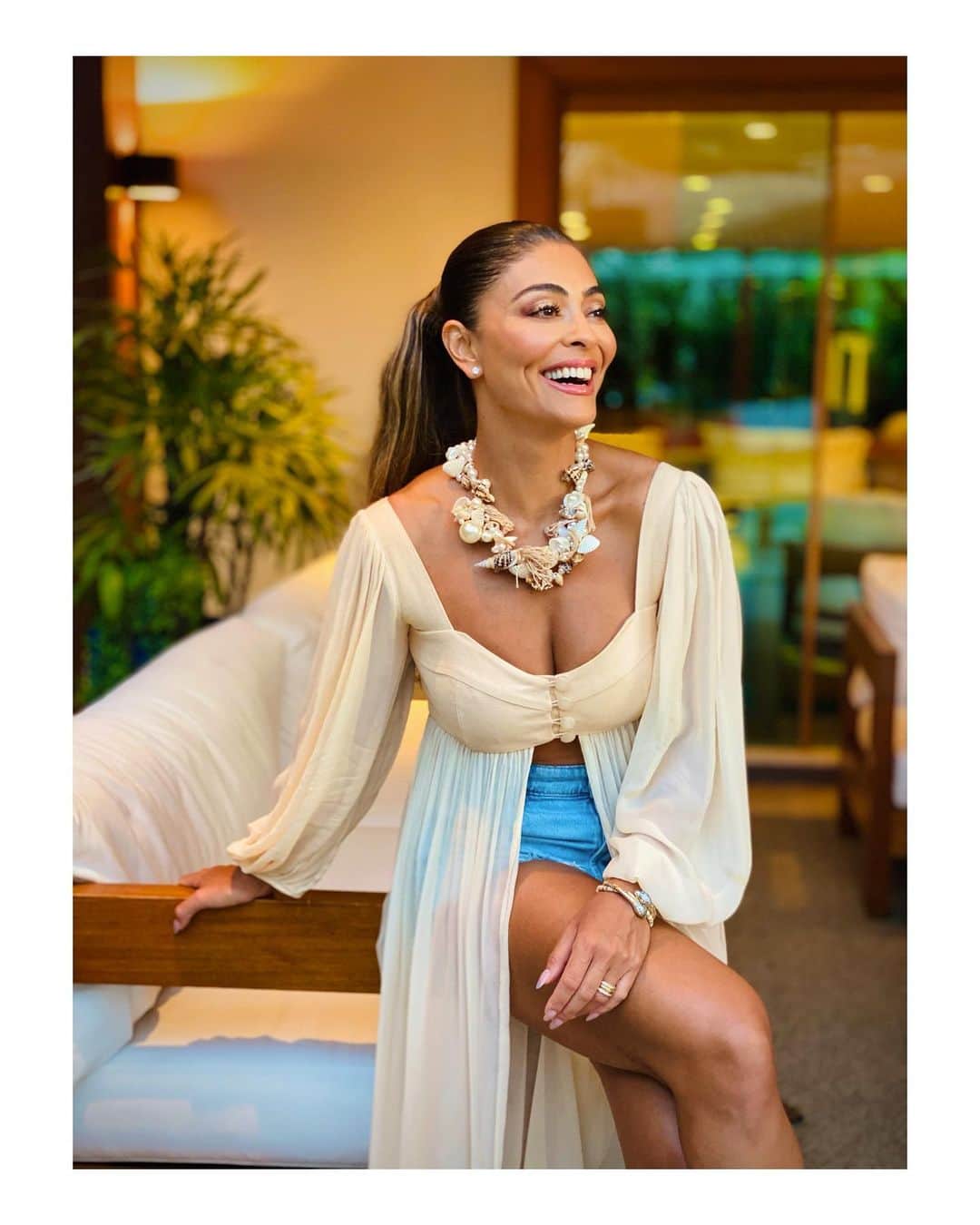 ジュリアナ・パエスのインスタグラム：「☀️❤️」