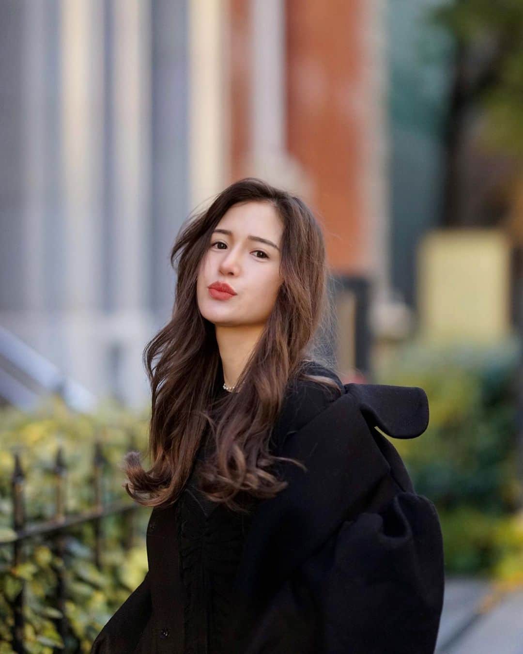 fukishaljのインスタグラム：「Sunday's ootd :) いまの地毛はこんな感じです😌💕  今年も残りわずか 体調に気をつけてお過ごし下さい🙏🏻」