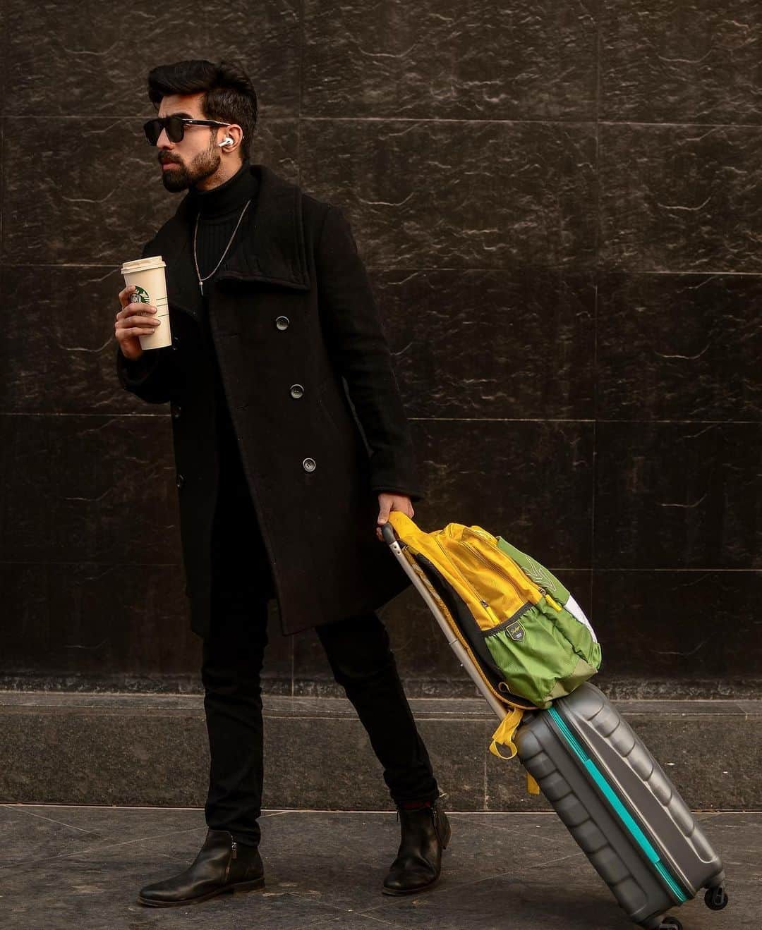 Karron S Dhinggraさんのインスタグラム写真 - (Karron S DhinggraInstagram)「Walk In style 🧳 For me style is when it’s a complete look and it’s never complete without accessories. For me a bag is one of the most important accessories which is not just a mere space to pack my stuff but it also has to compliment my look.   PS: The whole 2020 was just staying at home and these pictures gives such a wanderlust or an airport ootd vibe but don’t worry - I’m not travelling currently, this is a candid shot after my shoot as I pack all of my stuff in my spacious yet stylish bags when it’s a long shoot day. These are from @flipkart  @flipkartlifestyle which has a huge range of luggage & bags. And as gifting season is upon us - they have some amazing discounts running on suitcases & bags from all the top brands like Skybags, American Tourister and many more.  . . . 📷 @jasdeepphotography  #TheFormalEdit」12月27日 18時00分 - theformaledit