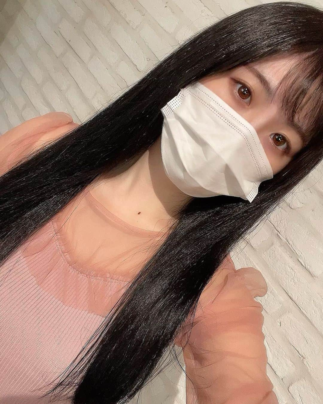 谷真理佳さんのインスタグラム写真 - (谷真理佳Instagram)「先日美容院納めしてきました。 髪の毛サラサラ🤩❤️ ずっとマスクしてても分かるいい匂い😷 美容院のにおい大好きだ〜 #maisonbylittle ﻿ @little__rinne﻿  @little_anemone_salon ﻿ ありがとうございました💇‍♀️」12月27日 17時53分 - marika_tani