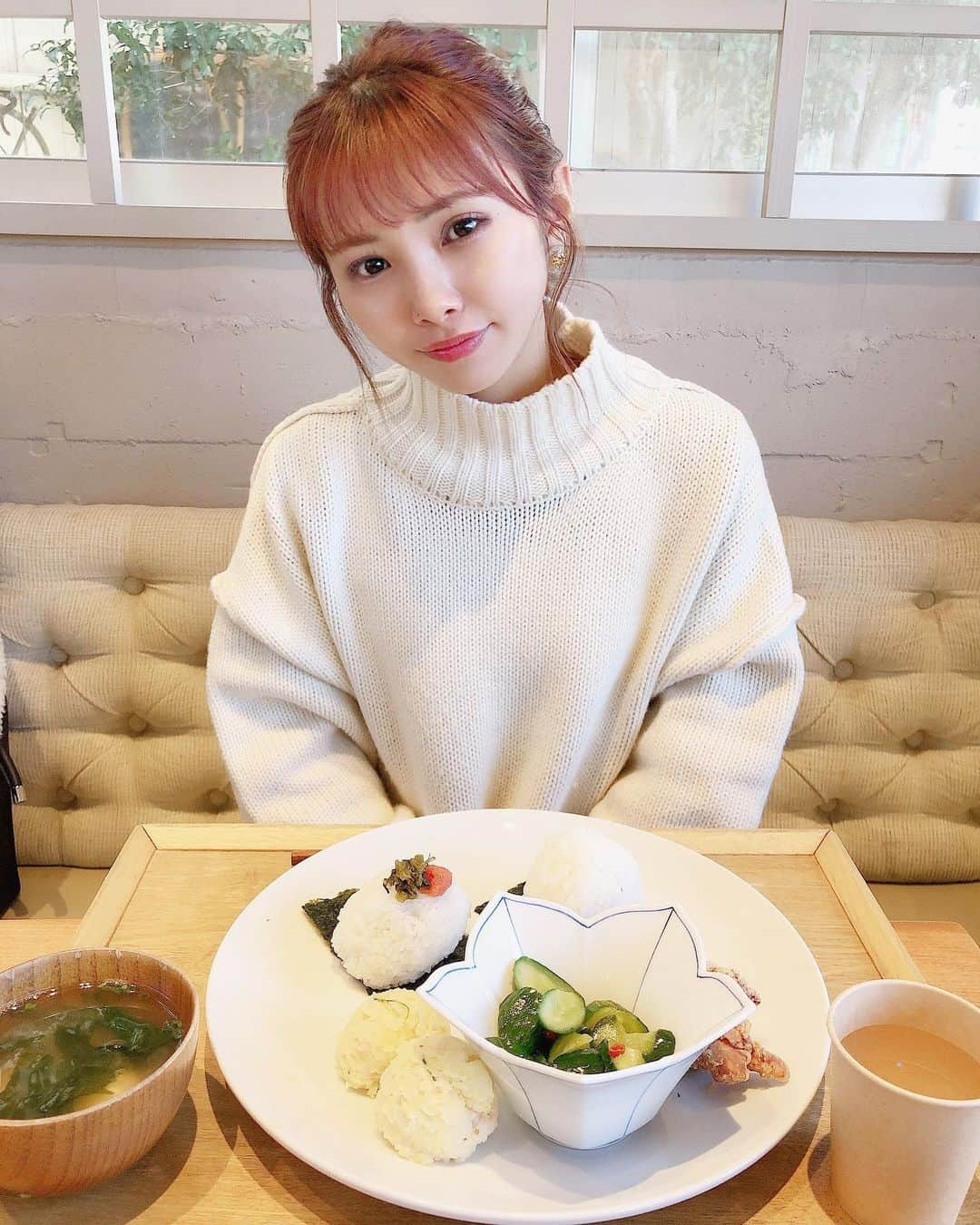 磯佳奈江さんのインスタグラム写真 - (磯佳奈江Instagram)「.﻿ おにぎりカフェ🍙🍙﻿ #中目黒 #中目黒ランチ #ワンプレートごはん #おにぎり #onigilycafe」12月27日 18時33分 - isochan89