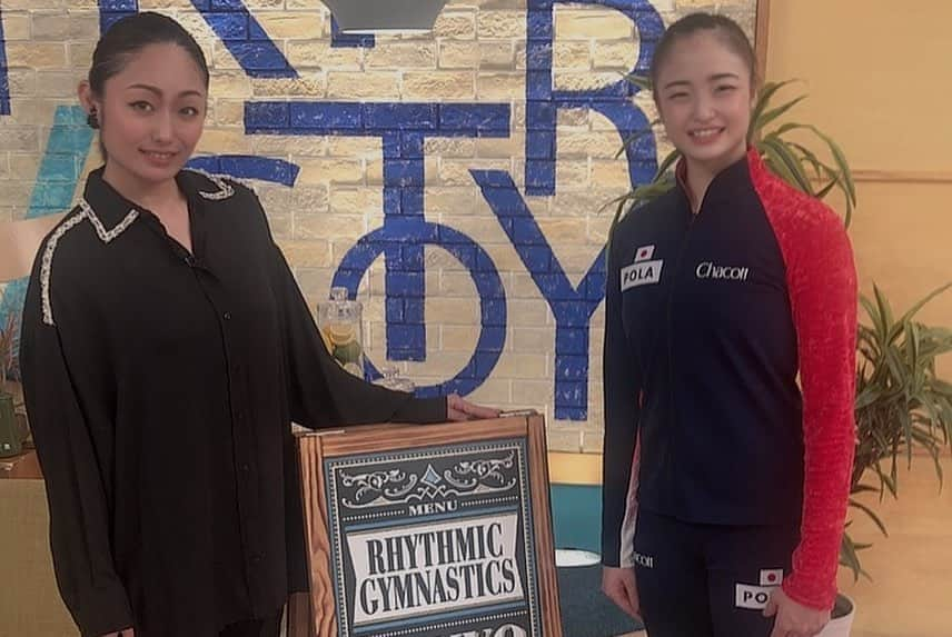 安藤美姫さんのインスタグラム写真 - (安藤美姫Instagram)「TV program for Tokyo Olympics😌✨ with gymnastics athlete Kaho Minagawa😌  She is really sweet heart and great athlete💪✨✨✨  先日放送されました東京VICTORYをご覧頂きありがとうございました😌😌😌 ご一緒させて頂いた皆川 夏穂さん✨✨♥️ 東京オリンピックへ向けての気持ちや日々の話を聞けて本当に素敵な方だなと思いました✨💕 自国開催のオリンピックで輝けますように♥️♥️♥️💪✨✨✨  #東京ビクトリー  #オリンピック #東京オリンピック  #皆川夏穂 さん #安藤美姫  #kahominagawa  #mikiando  #gumnastics  #figureskate  #olympics  #tokyoolympic」12月27日 10時32分 - miki_m_ando0403