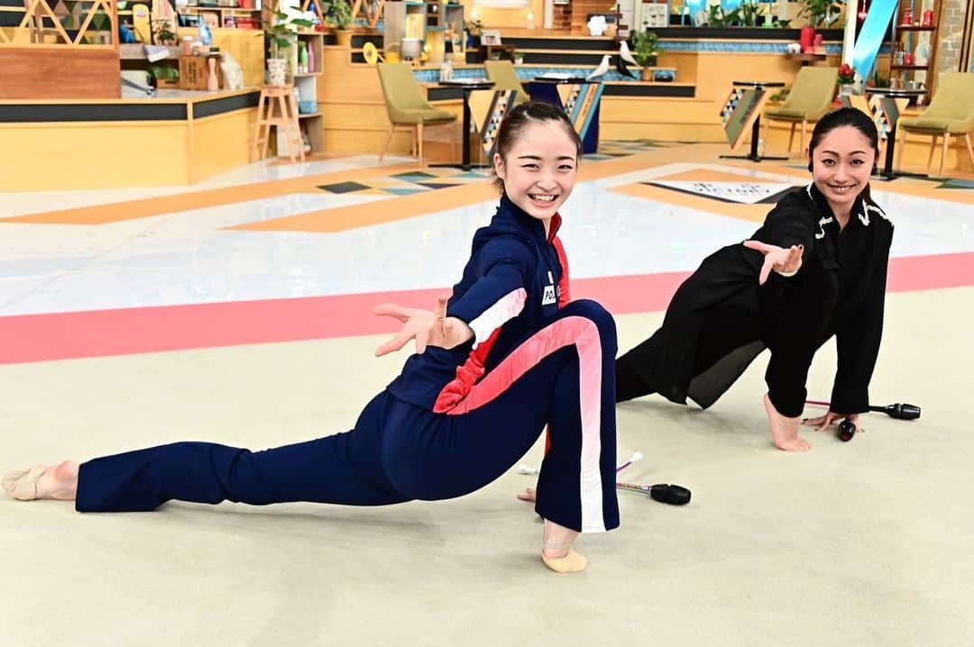 安藤美姫さんのインスタグラム写真 - (安藤美姫Instagram)「TV program for Tokyo Olympics😌✨ with gymnastics athlete Kaho Minagawa😌  She is really sweet heart and great athlete💪✨✨✨  先日放送されました東京VICTORYをご覧頂きありがとうございました😌😌😌 ご一緒させて頂いた皆川 夏穂さん✨✨♥️ 東京オリンピックへ向けての気持ちや日々の話を聞けて本当に素敵な方だなと思いました✨💕 自国開催のオリンピックで輝けますように♥️♥️♥️💪✨✨✨  #東京ビクトリー  #オリンピック #東京オリンピック  #皆川夏穂 さん #安藤美姫  #kahominagawa  #mikiando  #gumnastics  #figureskate  #olympics  #tokyoolympic」12月27日 10時32分 - miki_m_ando0403