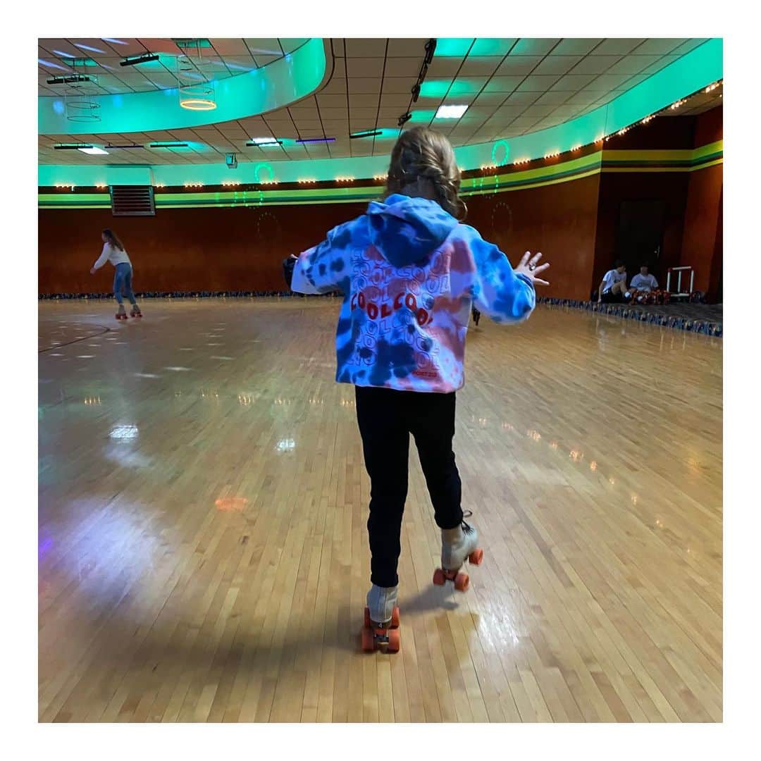 ジェシー・ベイリンのインスタグラム：「VMF is 8 👌🏼 what a great kid.」