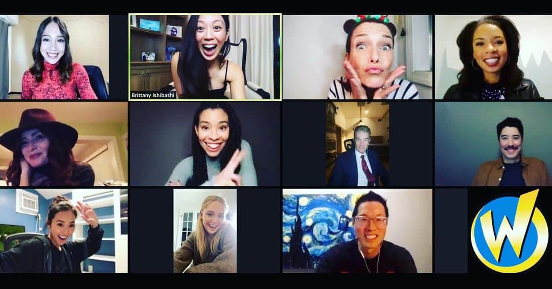 のインスタグラム：「Thanks for having us @wizardworld! So great seeing the @marvelsrunaways gang!  💥👏🏼💥 #runaways #marvelsrunaways」