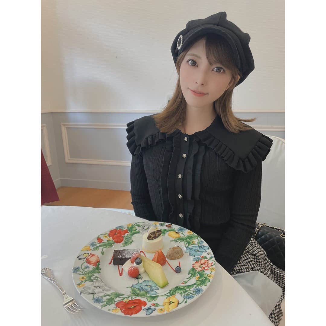 上原亜衣さんのインスタグラム写真 - (上原亜衣Instagram)「フレンチ食べた🎄🎀」12月27日 11時50分 - ai_uehara_ex