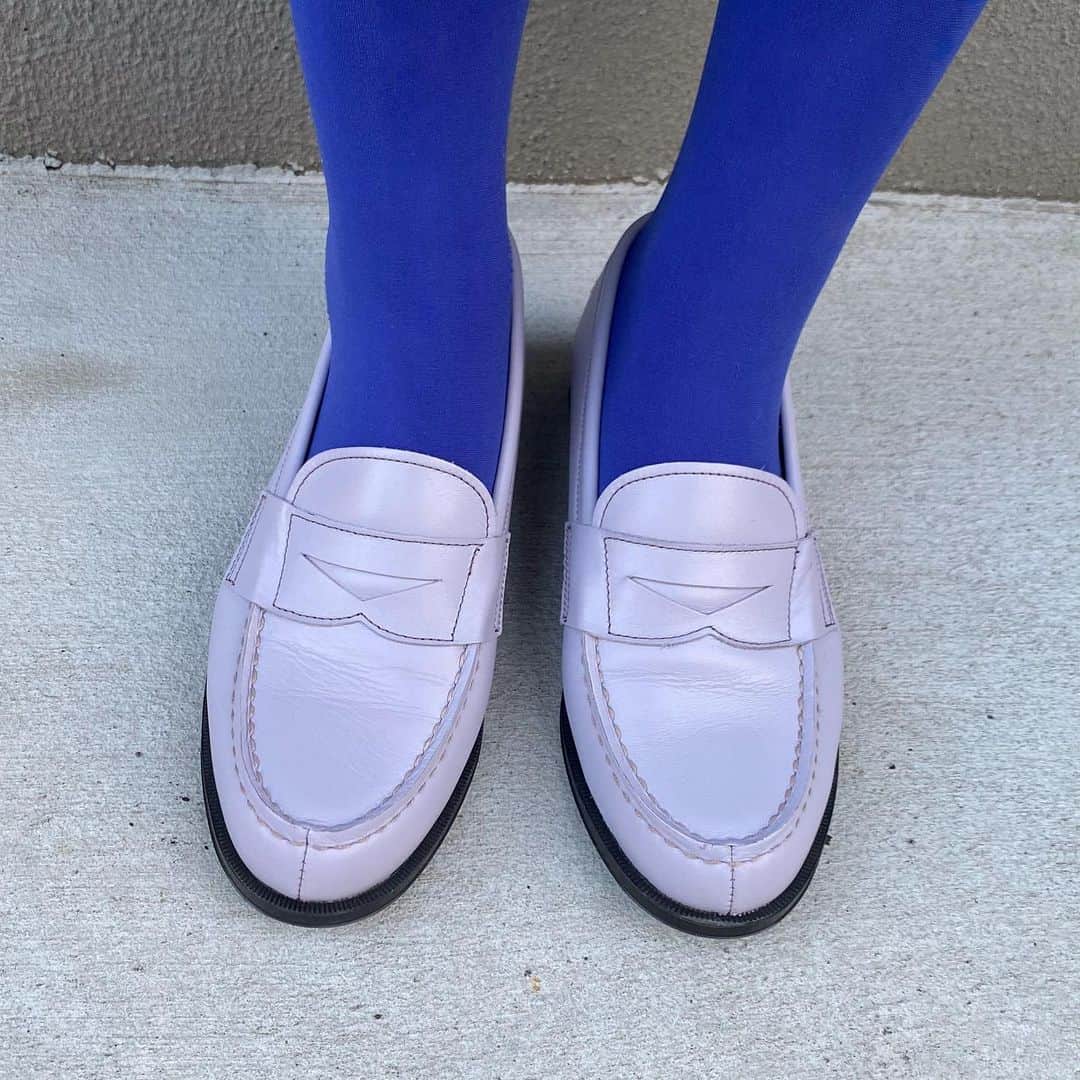 人気の定番 Casselini ステッチ コインローファー Lavender