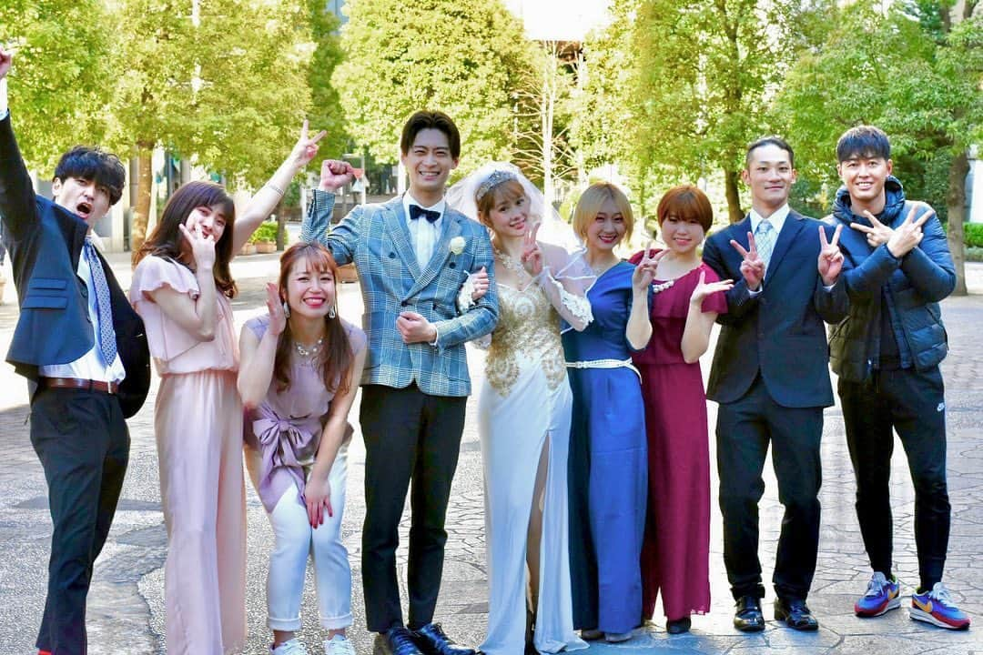 日向カンナさんのインスタグラム写真 - (日向カンナInstagram)「happy wedding〜👰‍♀️ 私、結婚します✨✨✨ ・ って言うのは嘘で、日向カンナpresents「それぞれの結婚式Movie企画」第一弾です🎁 YouTubeのURLはこちら♪ https://youtu.be/l5V2kEMuKB4 ・ 舞台で出逢った仲間達とダンスを使って、「大切な思い出を形に。」をテーマに、オリジナルストーリーのMovieを作っていこうと思っています☺️✨✨ ・ いつか、これを観てくださった皆さんから、「私も作ってみたい」「ダンスは踊れないけど、こんな思い出を残してみたい」のメッセージで、一緒に作れる日を願って🤗✨ ・ そんな方も募集します💍 私たちに出来るpresentsを、皆さんと作っていきたいな💝 ・ 是非YouTubeで全貌を観てもらえたら嬉しいな! 日向カンナ初監督Movieです✨そして、素敵なダンサーチーム「TLIP」も今後とも応援してもらえたら嬉しいです✨✨ ・ ストーリーにて、YouTubeに飛べるようにリンクを貼っておきますね♪ Twitterにも貼ってますので、是非観てみて下さい☺️💝 次回作にも取り掛かっているので、是非チャンネル登録宜しくお願いします🤗 ・ #結婚式 #結婚 #余興 #余興ムービー #サプライズ #happywedding #思い出 #結婚式コーデ #フラッシュモブ #結婚式準備 #ダンサー #ダンス #ダンス動画 #dance #dancer #カラフル #作品撮り #監督 #挑戦 #仲間 #感謝 #感謝の気持ち #私たちにできること #人生一度きり #人生を楽しむ #ありがとう #いつもありがとう #youtube #niziu #makeyouhappy」12月27日 12時05分 - kanna_hinata