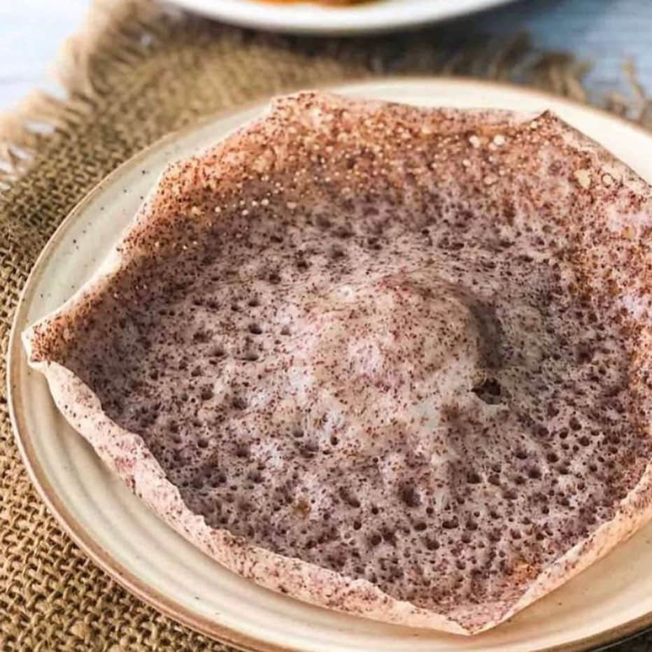 Archana's Kitchenさんのインスタグラム写真 - (Archana's KitchenInstagram)「Special #sunday breakfast!  Try this Ragi Appam Recipe which is a deliciously soft and healthier appam version. Made with fermented ragi and rice batter without the use of yeast, these appams go well with sweet coconut milk or any stew and chicken gravy. Get the recipe from the smart.bio link in my profile @archanaskitchen . . . . . . #recipes #easyrecipes #breakfast #Indianbreakfast #archanaskitchen #healthyeating #highprotein #breakfastclub #dosa #dosarecipes #dosabatter #ragi #ragidosa #mysoremasaladosa #homemadefood #eatfit #cooking #food #healthyrecipes #foodphotography #recipeoftheday #comfortfood #deliciousfood #delicious #instayum #food」12月27日 12時24分 - archanaskitchen