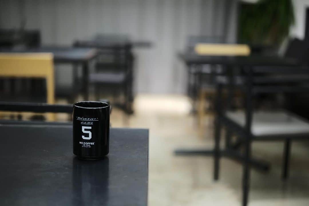 谷尻誠さんのインスタグラム写真 - (谷尻誠Instagram)「Happy 5th Anniversary No Coffee. #nocoffee #5thanniversary #coffee #magcup」12月27日 12時40分 - tanijirimakoto