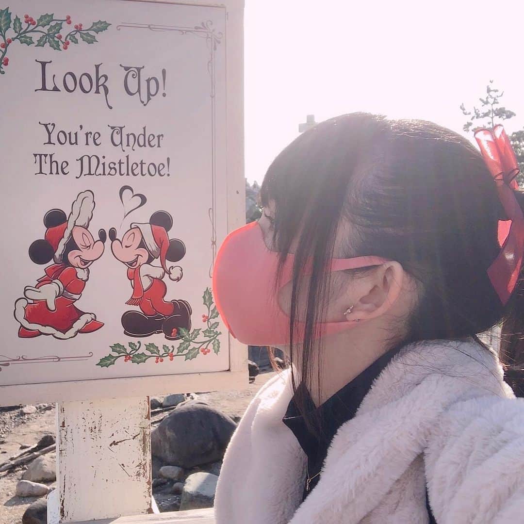 秋田知里さんのインスタグラム写真 - (秋田知里Instagram)「クリスマスディズニー🎄私とグリーティング編 #クリスマス #ディズニー #Disney #ディズニーシー #disneysea」12月27日 13時10分 - akitachisato_official