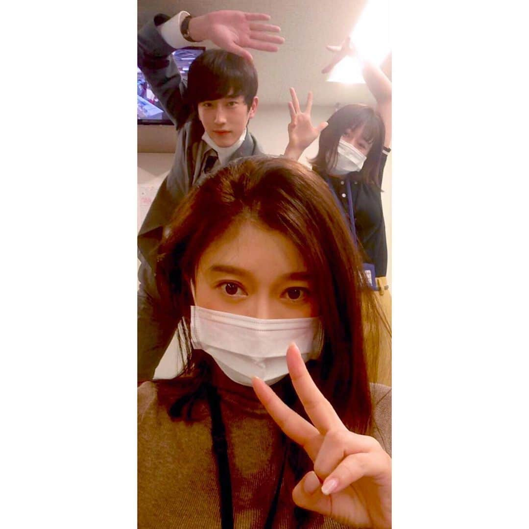 篠原涼子さんのインスタグラム写真 - (篠原涼子Instagram)「#篠原涼子 #山本舞香 #杉野遥亮」12月27日 13時18分 - ryoko.shinohara_fan