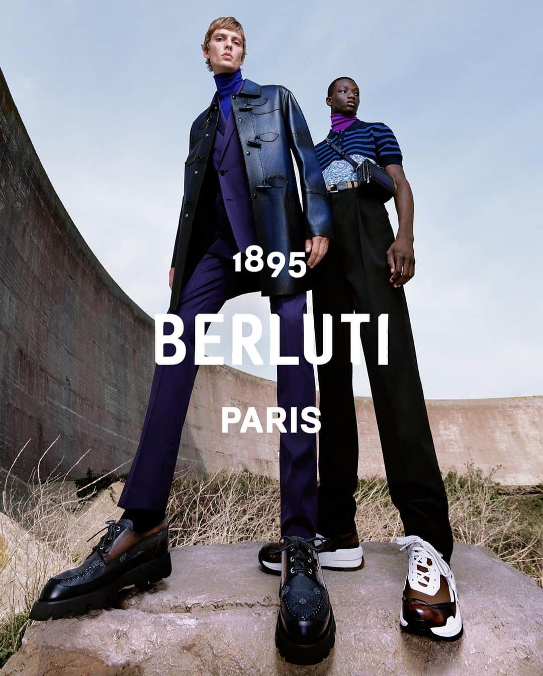 ベルルッティのインスタグラム：「- THE #BERLUTI SPRING 21 CAMPAIGN -  Introducing the new ‘Pulse’ sneaker and ‘Twist’ boat shoe.   The pre-collection is now available In-Store and on the E-Shop. Swipe left to shop.   Photography by @julienmartinezleclerc  Creative Direction by @kris_van_assche and @mmparisdotcom  Styling by @mauricionardi」