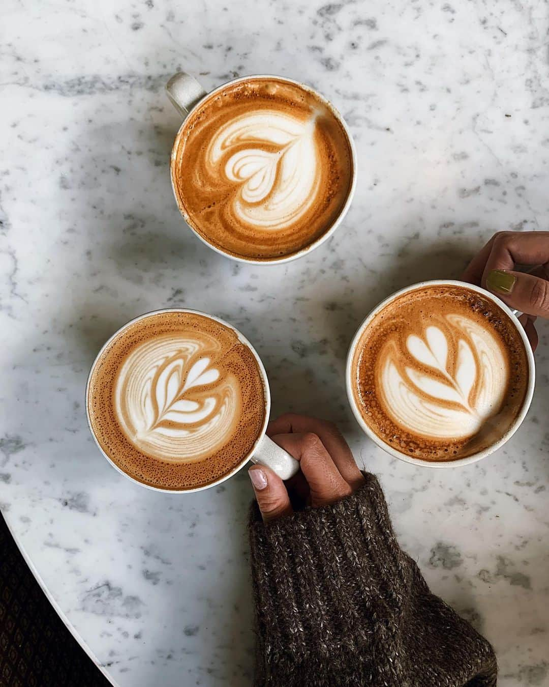 C A F E L O V E Rさんのインスタグラム写真 - (C A F E L O V E RInstagram)「WHITE GLASS COFFEE//渋谷 渋谷駅徒歩5分の立地にありながら、 ゆったりと心地よく、 おひとりさまでも過ごしやすいカフェ☕️ 晴れた日は緑に囲まれた 開放感のあるテラス席がおすすめ🌿 ㅤ @whiteglasscoffee  #whiteglasscoffee #ホワイトグラスコーヒー ㅤ ※営業状況やメニューなど詳細は、 各アカウントでご確認ください それぞれができる形で大好きなカフェを応援しよう！ #コロナフードアクション」12月27日 13時29分 - _cafelover_