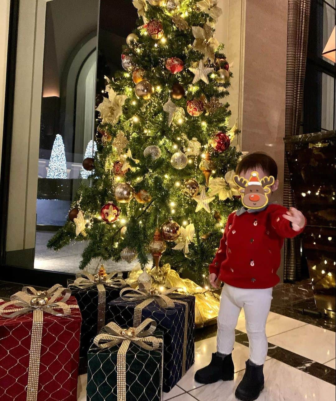 姫奈さんのインスタグラム写真 - (姫奈Instagram)「. . クリスマス投稿これで最後かなぁ🤥✨ . エクシブ有馬離宮の下のカフェの ショートケーキ🍰大好きすぎて 行くたびに食べてる🐷✨ . 沢山質問きてたお洋服タグ付けしてます🏷💓 . . #クリスマス旅行 #有馬離宮 #エクシブ有馬離宮 #家族旅行 #クリスマス」12月27日 13時24分 - hinapin_0210