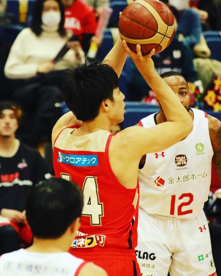 のインスタグラム：「タクヤサマ、キョウモタノンマス！ ・ ・ #大阪エヴェッサ #橋本拓哉」