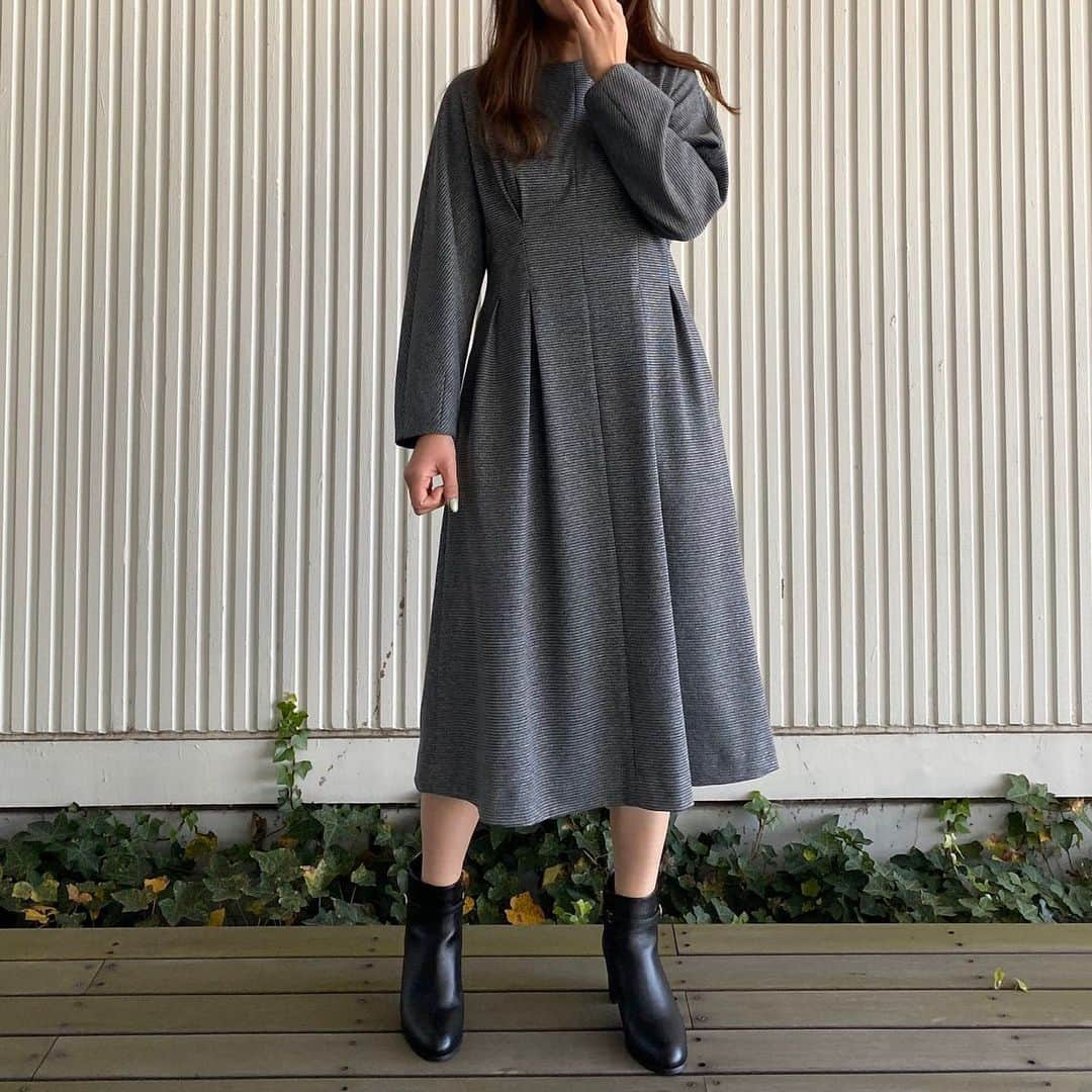 indexのインスタグラム：「recommend item✔️﻿ .﻿ .﻿ 💫brushed jersey one piece﻿ C58-59023 ¥5,489(tax in)﻿ light khaki / gray houndstooth / beige houndstooth﻿ ﻿ 起毛をかけたジャージ素材を使ったウエストタックワンピース👗快適な着心地と程よい厚みの素材がやみつきになります✨﻿ .﻿ .﻿ #index #インデックス﻿」